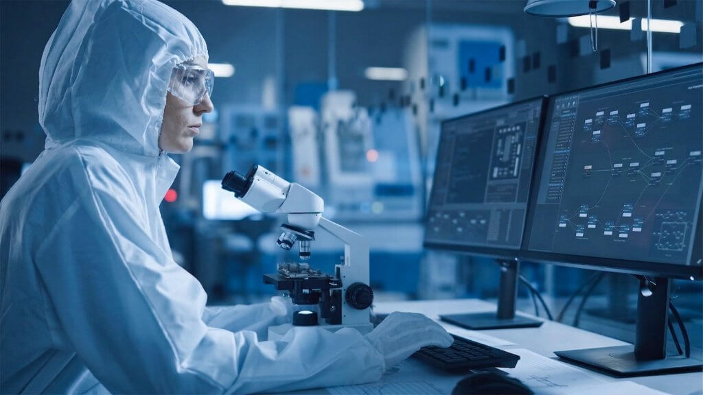 Researcher at Early-Stage Biotech company doing therapeutics antibody development